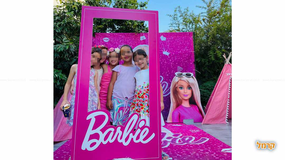 הפעלת ברבי מושלמת עם גיבורת האור