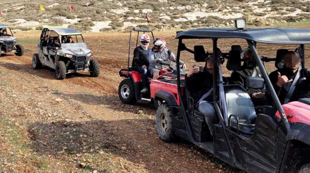 חוויה מגבשת בטרקטורוני אלון מורה