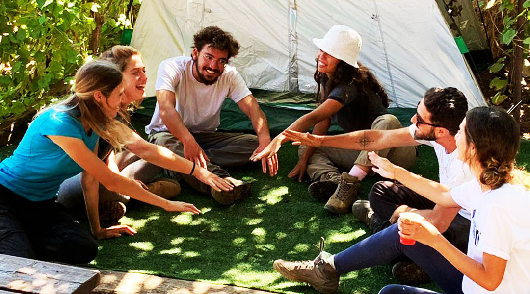 חוויית קמפינג בבוסתן בראשית