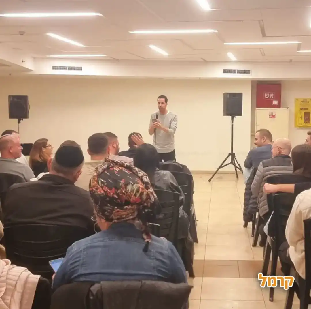 תמיר בוסקילה בסטנדאפ קורע מצחוק