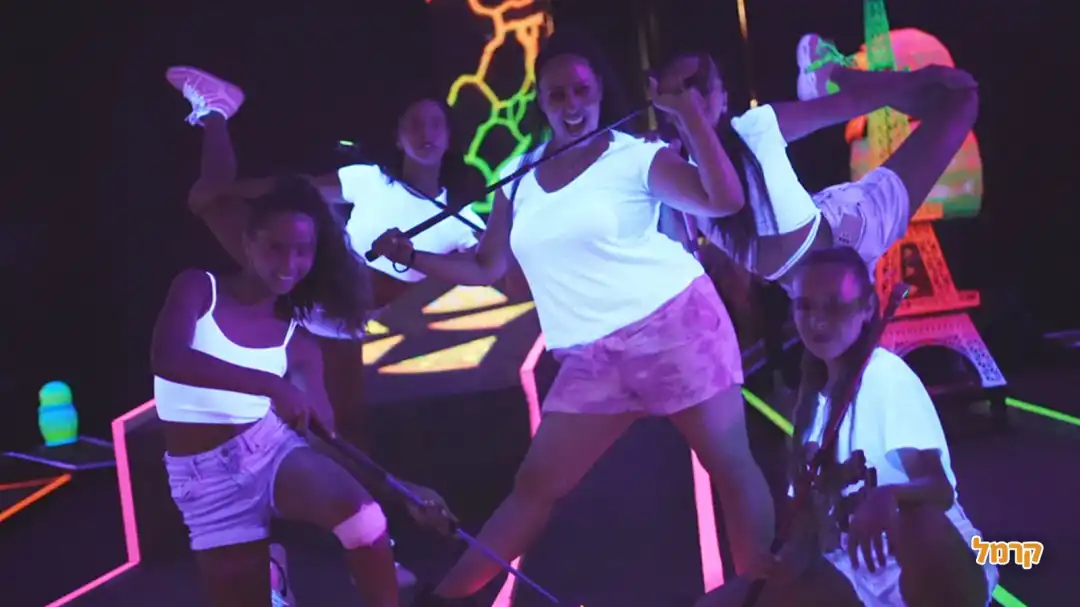 נאון מיני גולף 