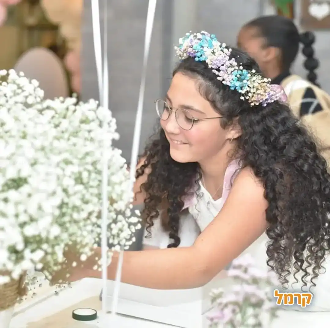 דריה סדנאות עיצוב בפרחים