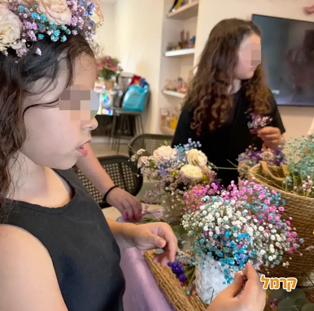 דריה סדנאות עיצוב בפרחים