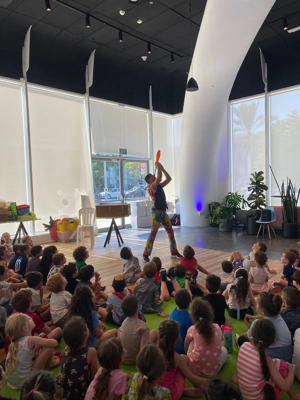 הקרקס של תומר - 073-7586016