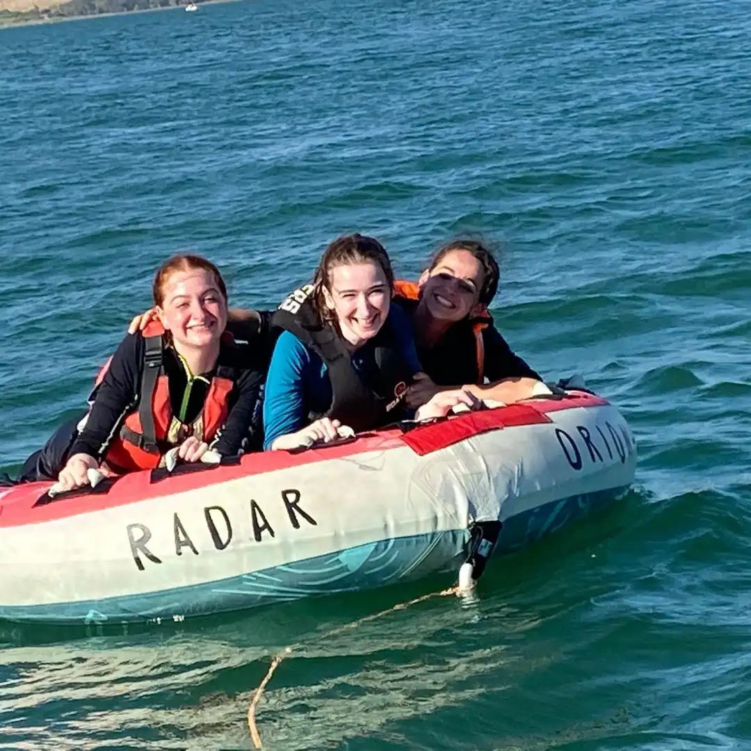 שייט חווייתי ואתגרי במי הכנרת