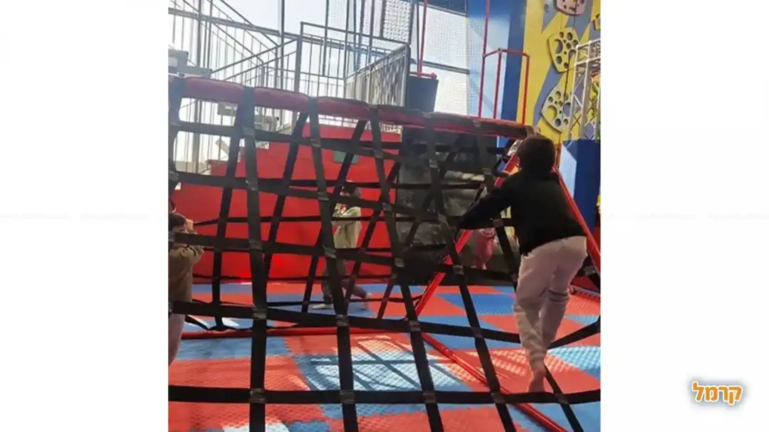 טיפוס על סולם חבלים