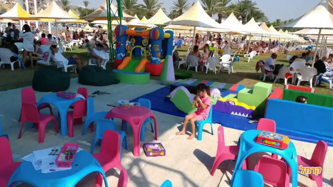 מתחם יצירה לילדים