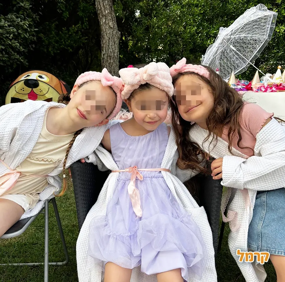 בנות חוגגות בסטייל אחר - 073-7581912