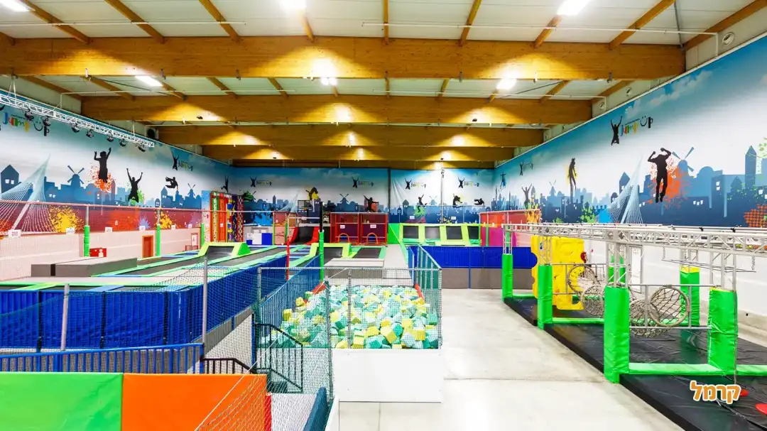 מתקנים שיש במתחם