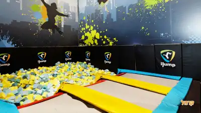 מתחם הספוגים