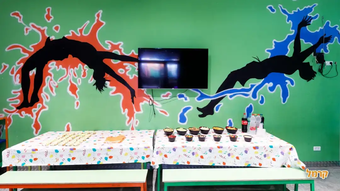 שולחנות כיבוד 