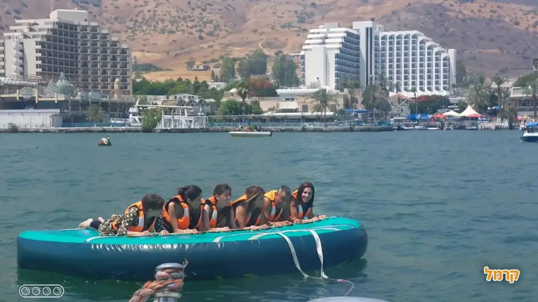 חוויה בקרוסלה חוויה בקרוסלה