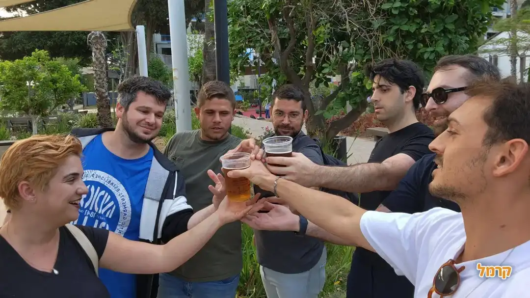 חוגגים ומשחקים