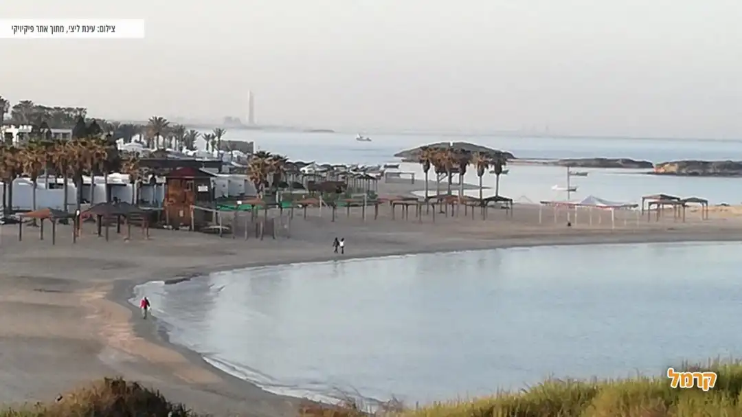 תצפית בבוקר אל החוף
