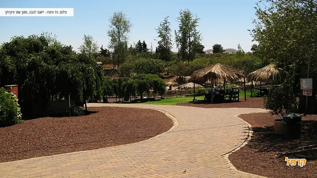 לינה ובילוי באזור עין מוקש - עין זיוון