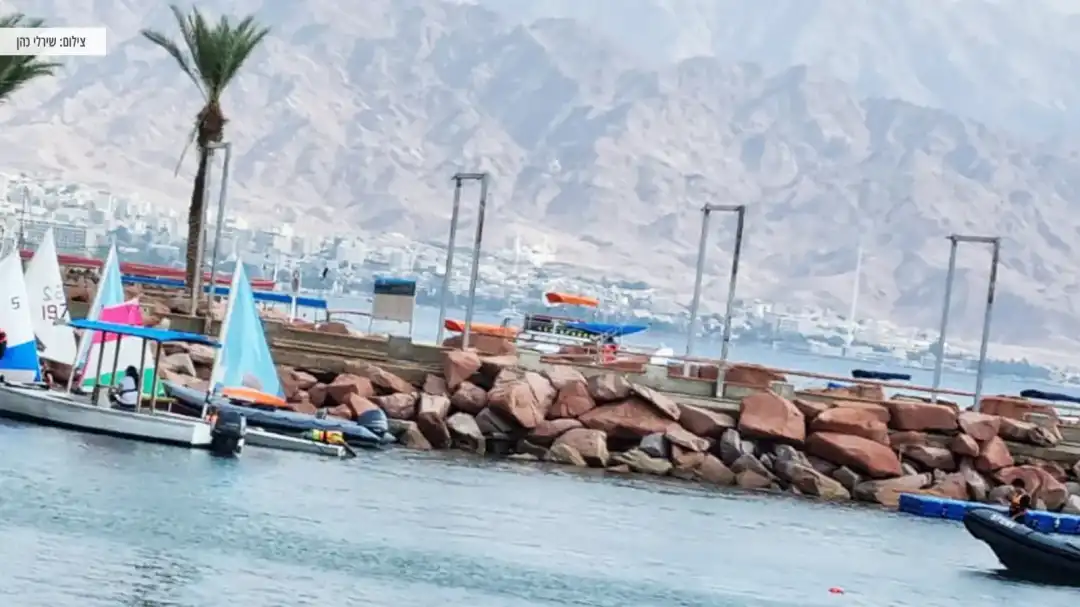 בילוי בחוף נביעות באטרקציות שונות