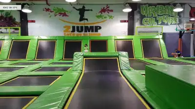 מתחם הטרמפולינות מתחם הטרמפולינות