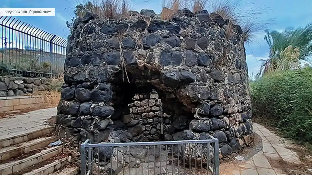 בריכה עתיקה