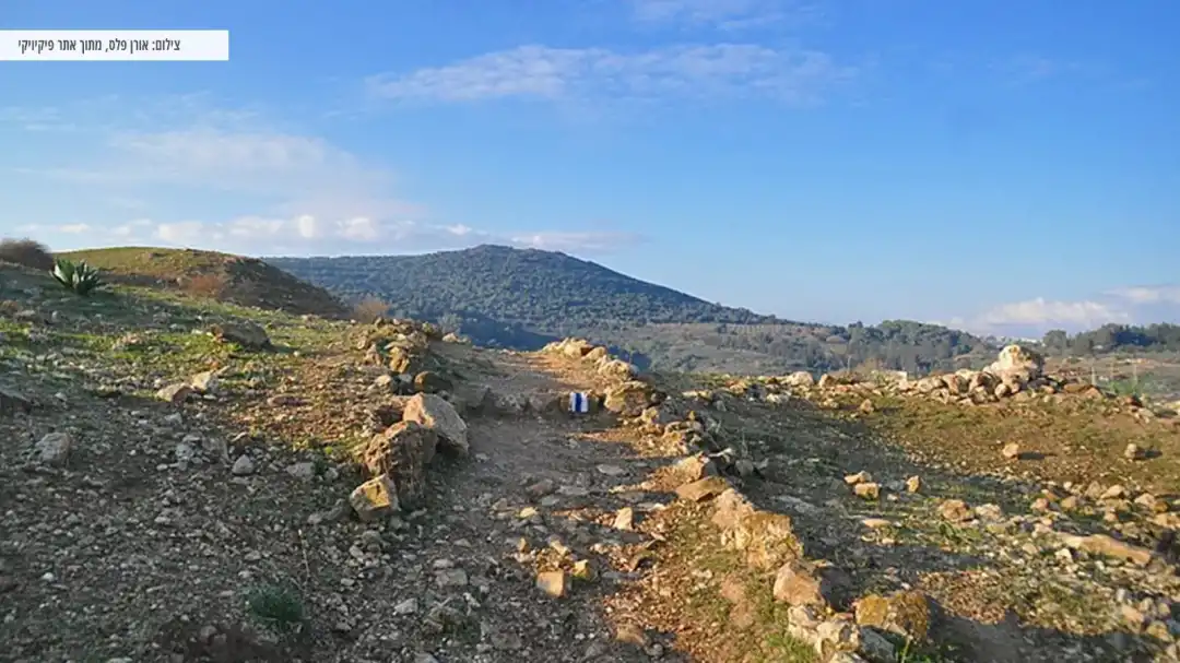 הר עצמון ברקע של תל יודפת