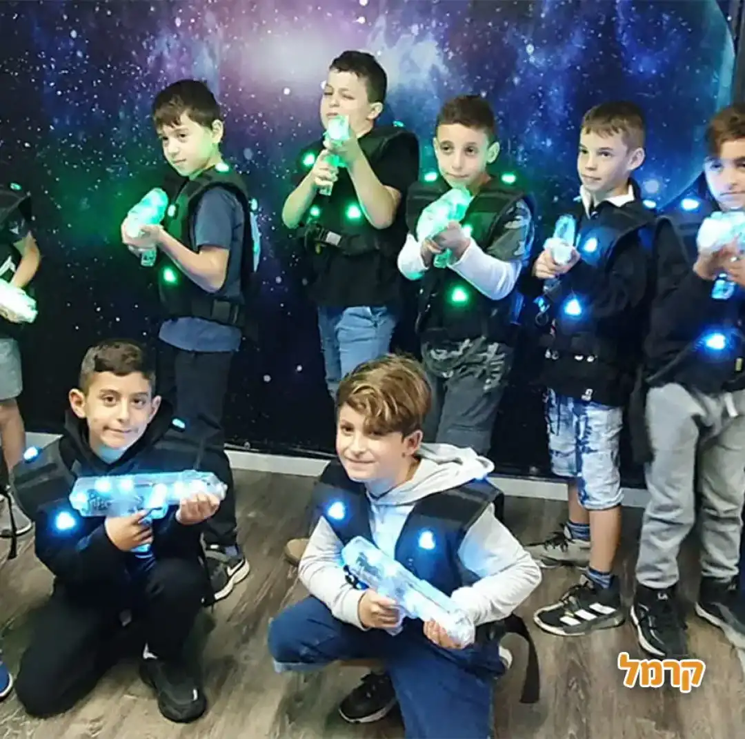 אנשים נהנים בלייזר פלאנט אשדוד