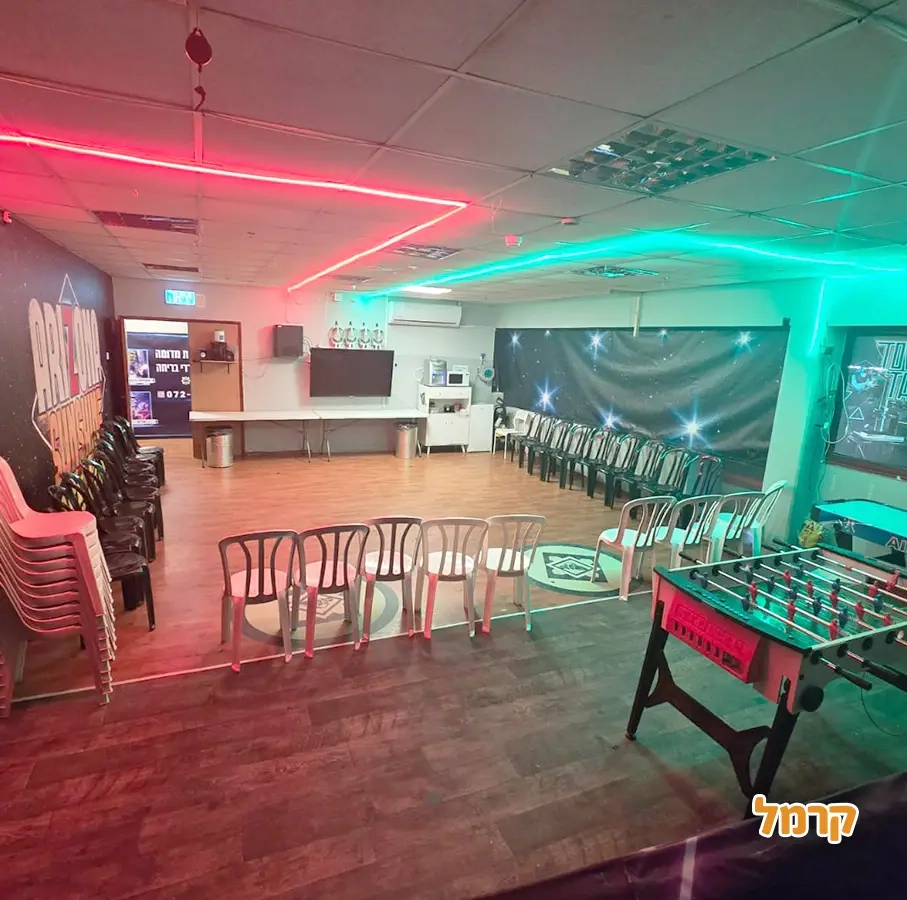 חדרי בריחה/ לייזר - פתח תקווה