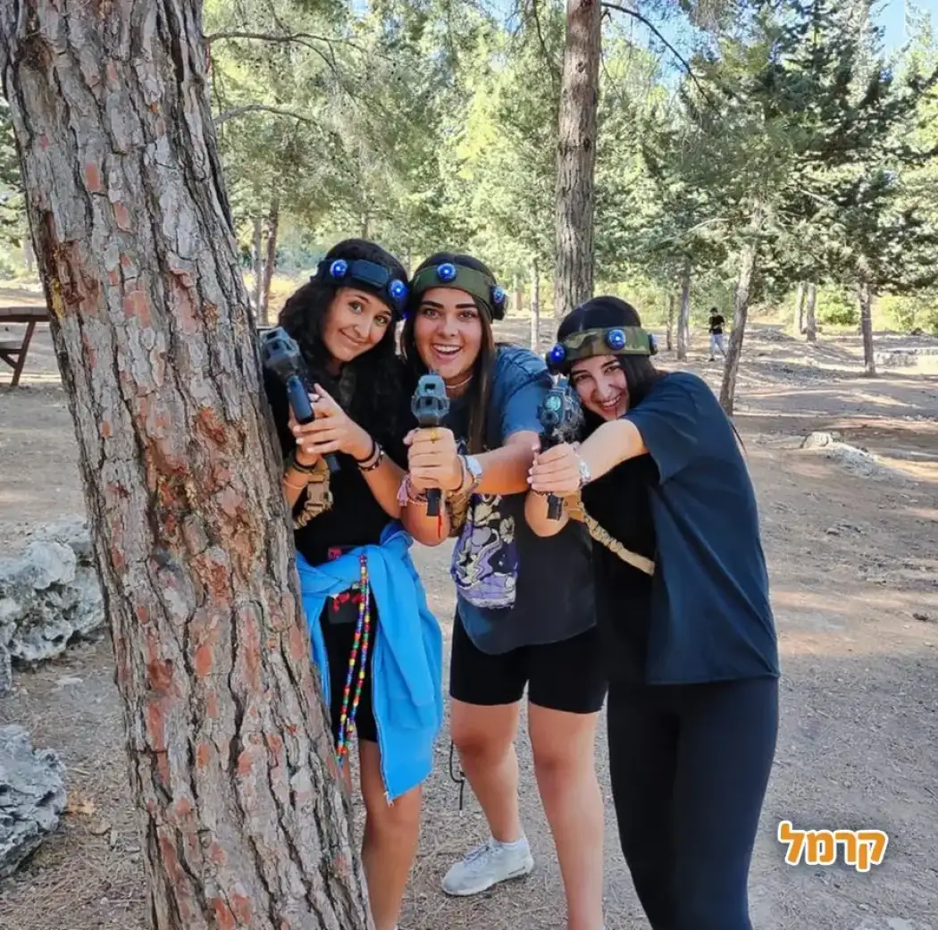 נער משחק בלייזר טאג ירושלים נער משחק בלייזר טאג ירושלים
