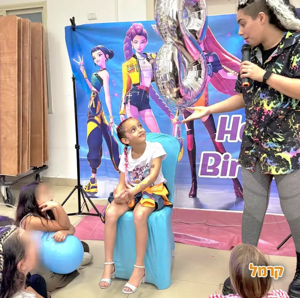 מסיבת פולמון סופר זוהרת