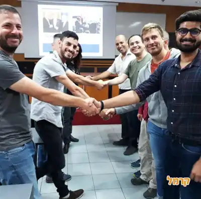 סדנת לחיצת ידיים סדנת לחיצת ידיים