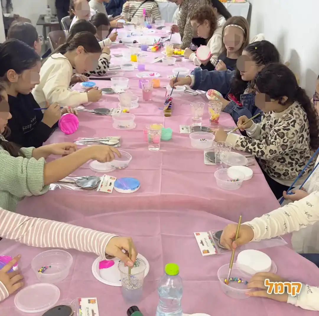 חגיגת צמות עם הילה