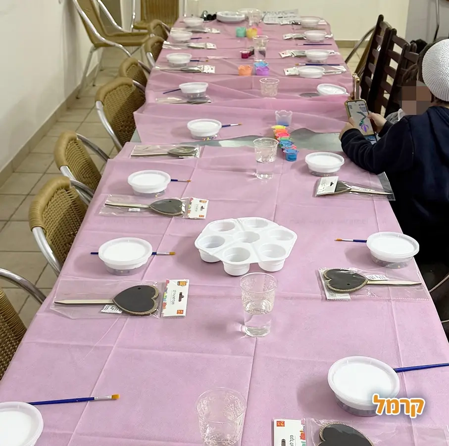 חגיגת צמות עם הילה