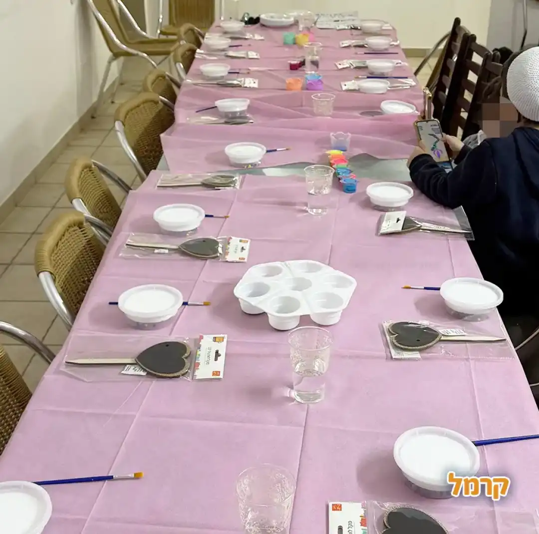 חגיגת צמות עם הילה