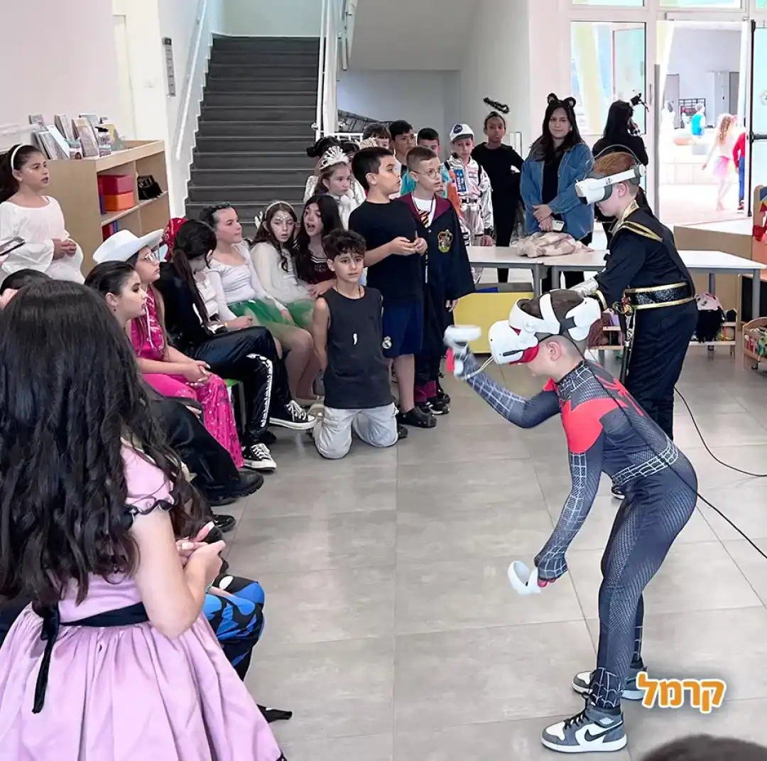 נקסט לבל וי.אר