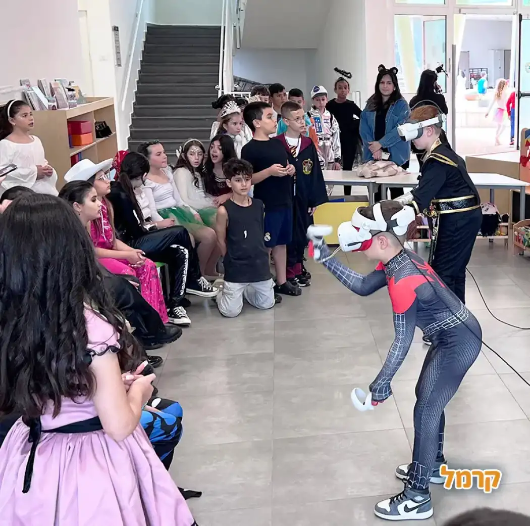 נקסט לבל וי.אר נקסט לבל וי.אר