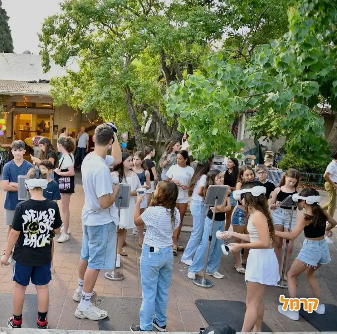 מובייל וי אר הכל כלול