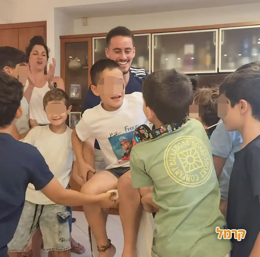 פריזי בא לחגוג לכם