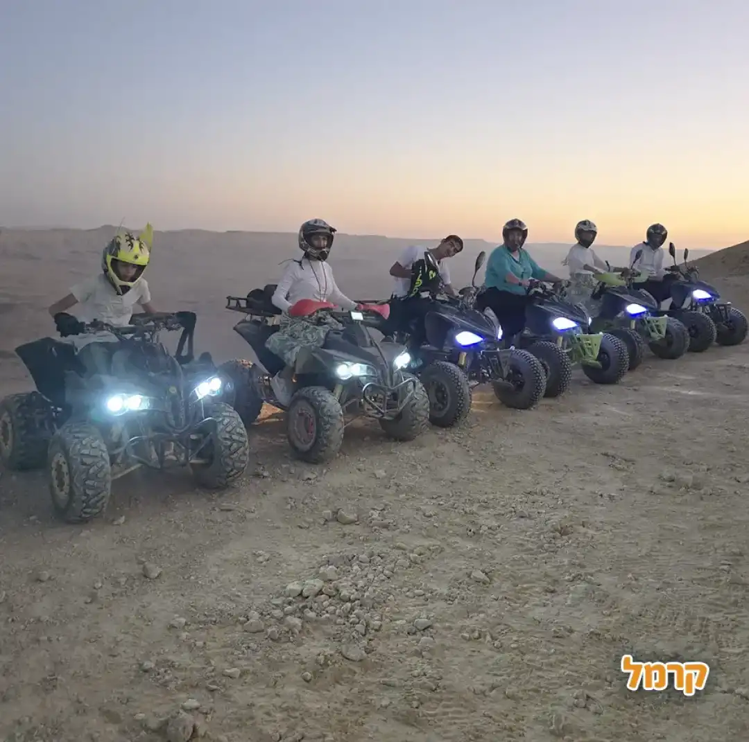 טרקטורוני גן עדן במדבר