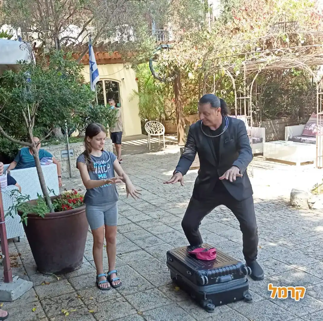 סיורים על חושיים