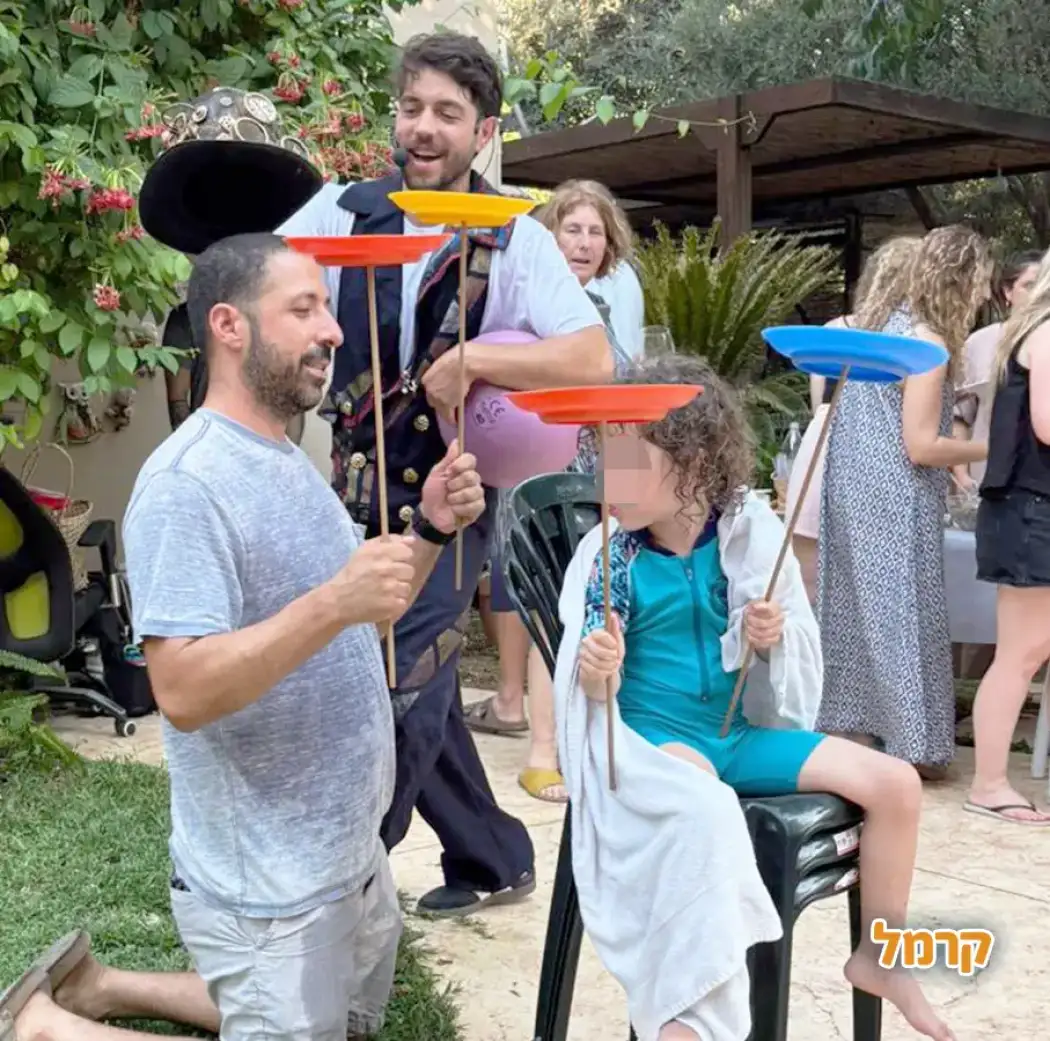 הקרקס של ג'וני