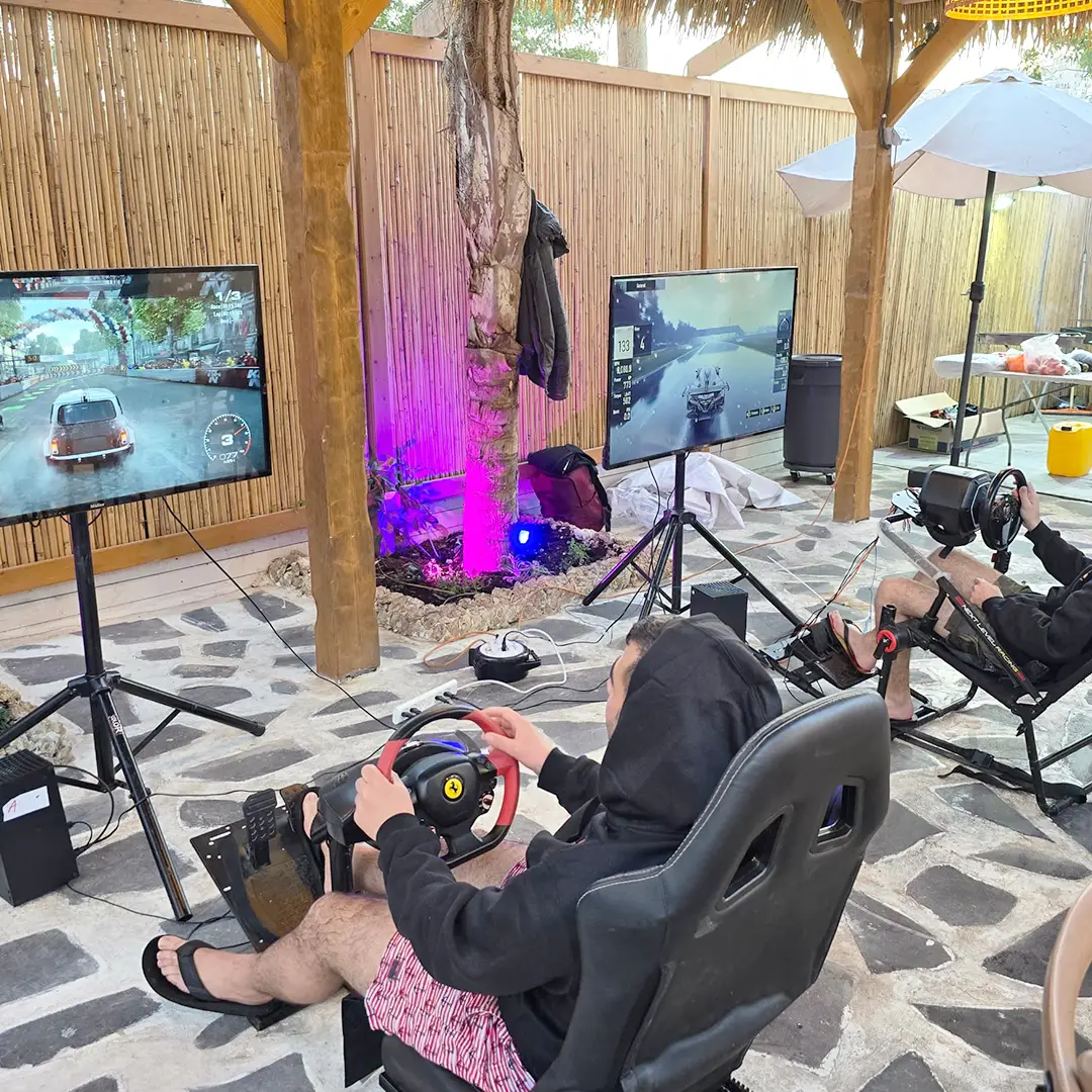 M.K - עמדות משחקים וסימולציה