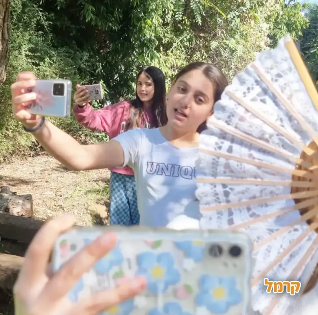 צילום אחר עם שירלי רוזנס
