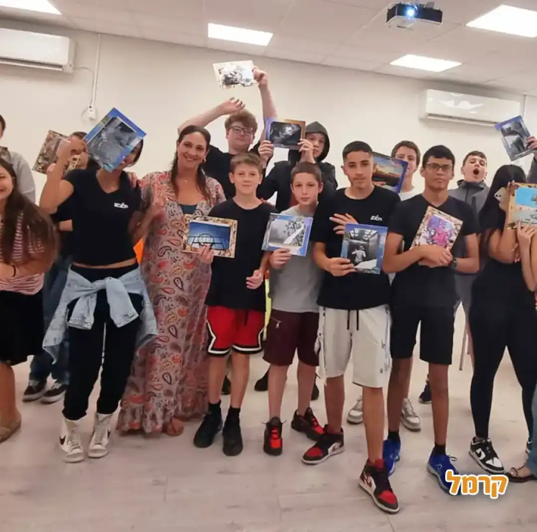 צילום אחר עם שירלי רוזנס