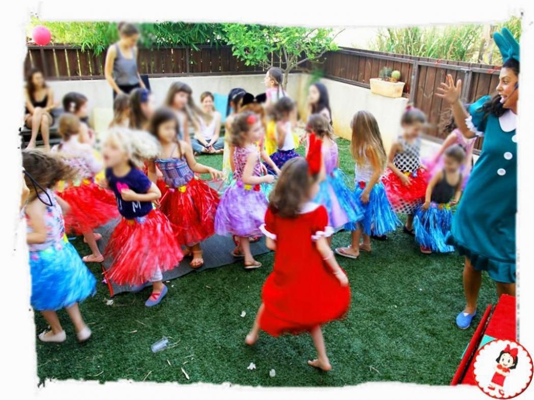 הילי וגילי חוגגות יומולדת - 1700-55-07-55