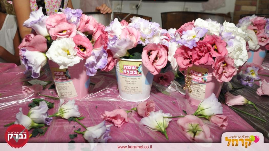 שמח בפרח - יום הולדת מלא פרחים - 073-7828088