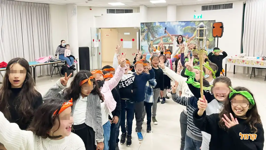 הישרדות עם נופר