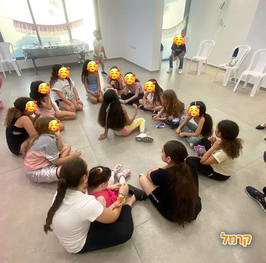 זומבה עם דניאלה - 073-7584894