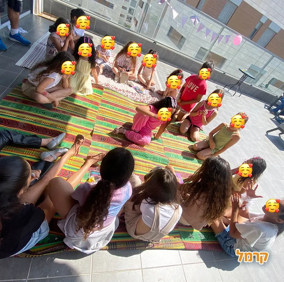 זומבה עם דניאלה - 073-7584894