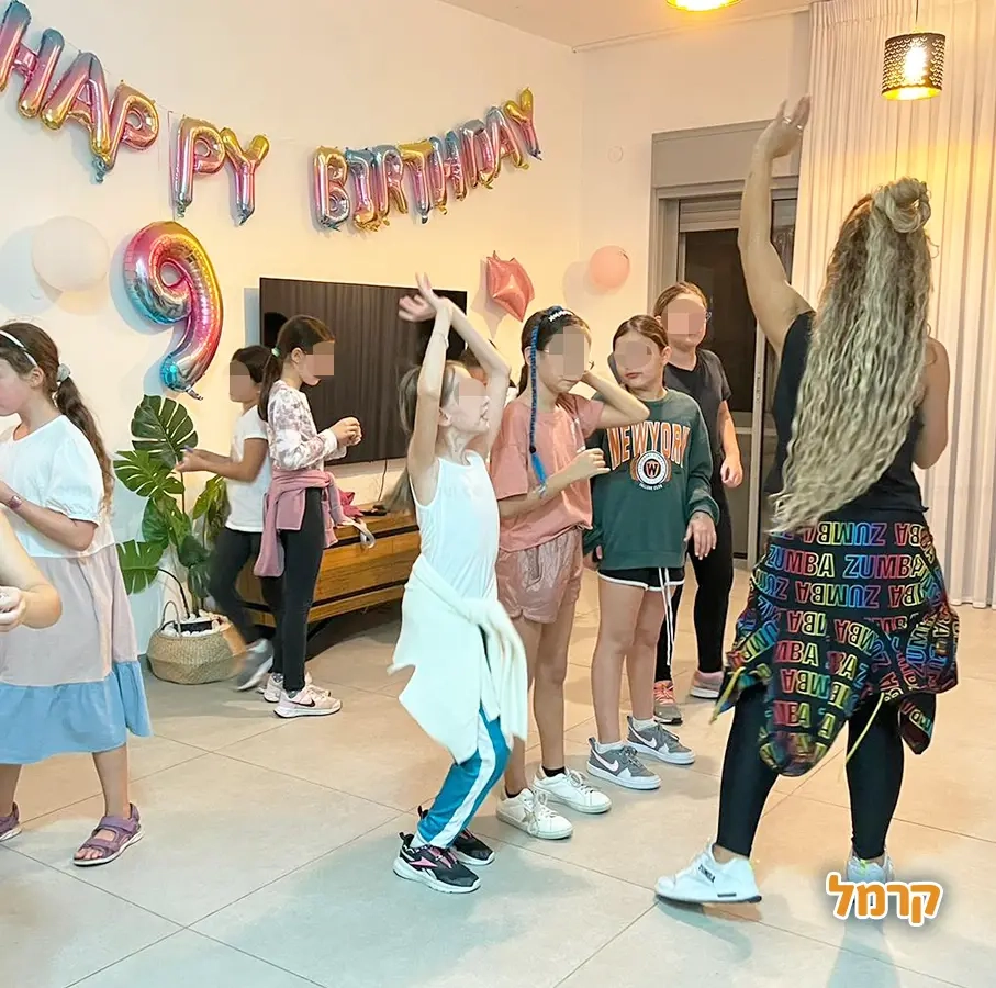 זומבה עם דניאלה - 073-7584894