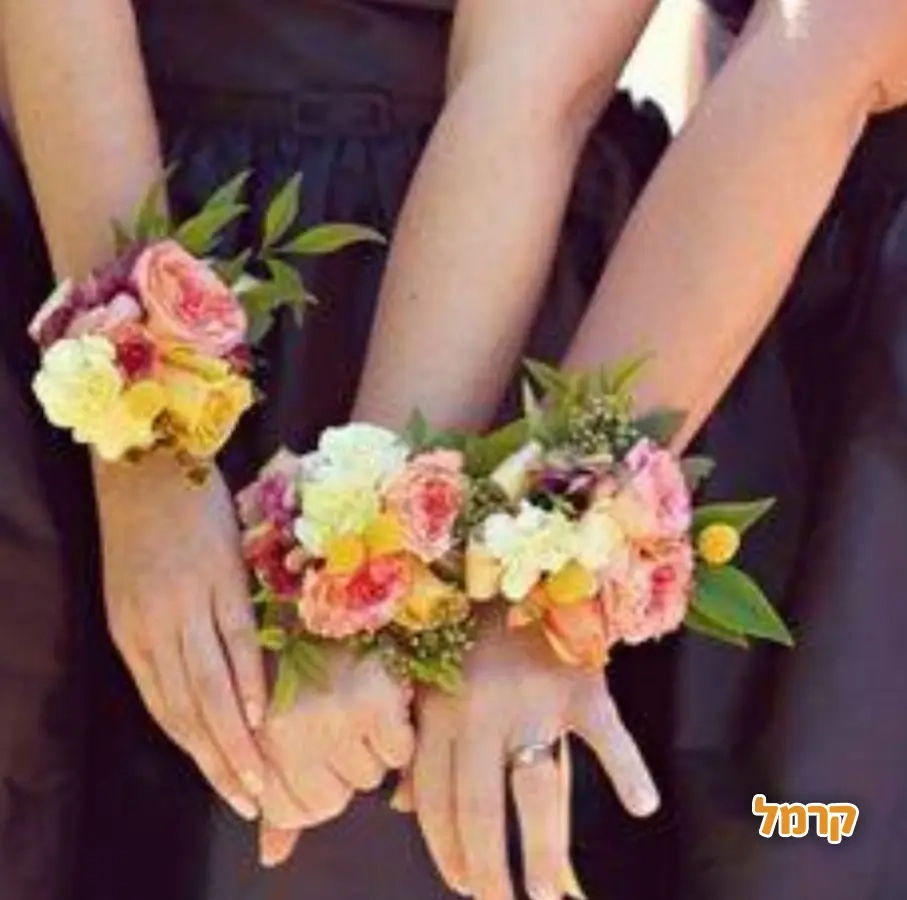 פשוט אוהבת - שזירת פרחים - 073-7585021